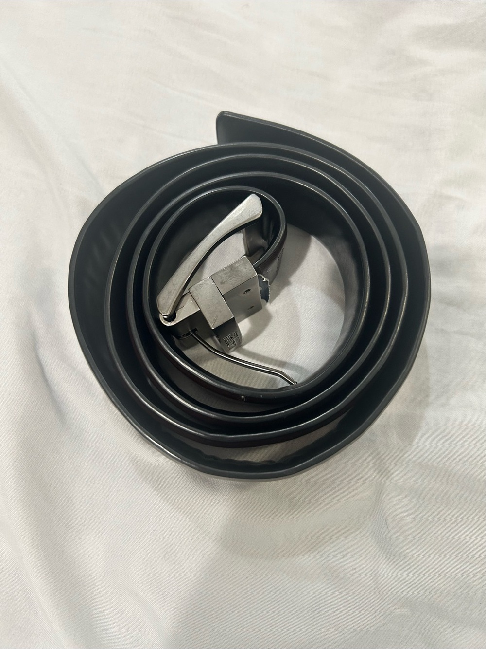 Reaction Kenneth Cole Men's Synthetic Black Leather Belt SIZE 42-44